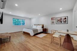 Rice Village Studio Apt with Full Kitchen - Image 3