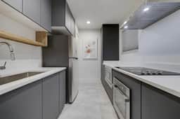 Rice Village Studio Apt with Full Kitchen - Image 5