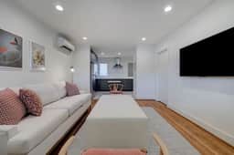 Walkable Newly Renovated 1BR - Rice U | Med Center - Image 3