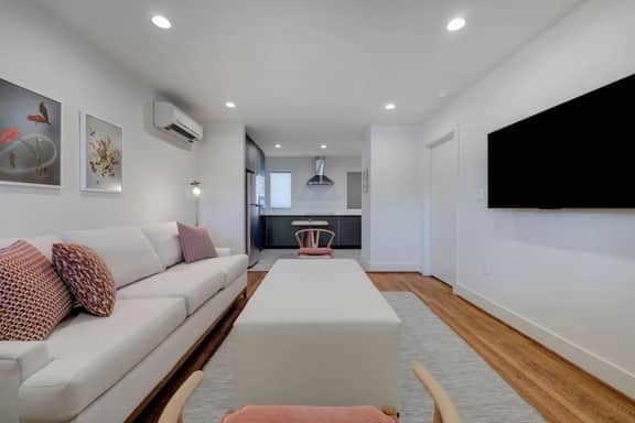 1BR - Tree-lined, walkable area of Houston - near Rice - Houston Med Center - Image 2