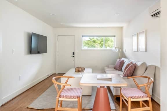 1BR - Tree-lined, walkable area of Houston - near Rice - Houston Med Center - Image 5